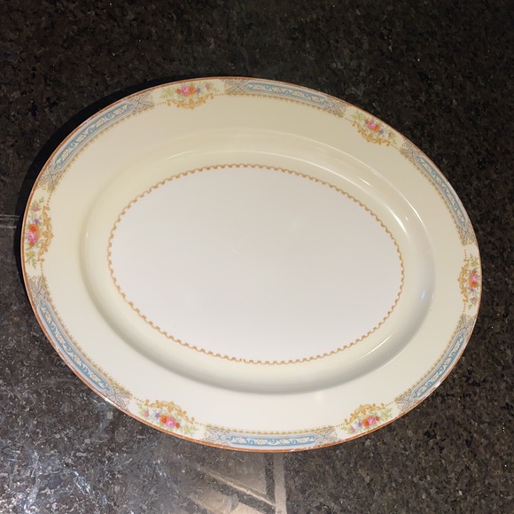 14-inch “Annette” Oval Serving Platter by ROSE China - Picture 6 of 11